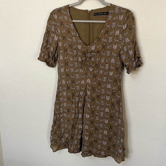 & OTHER STORIES | Khaki Olive Tiger Printed Flounce Mini Ruched Dress | Size 6 - Picture 2 of 12